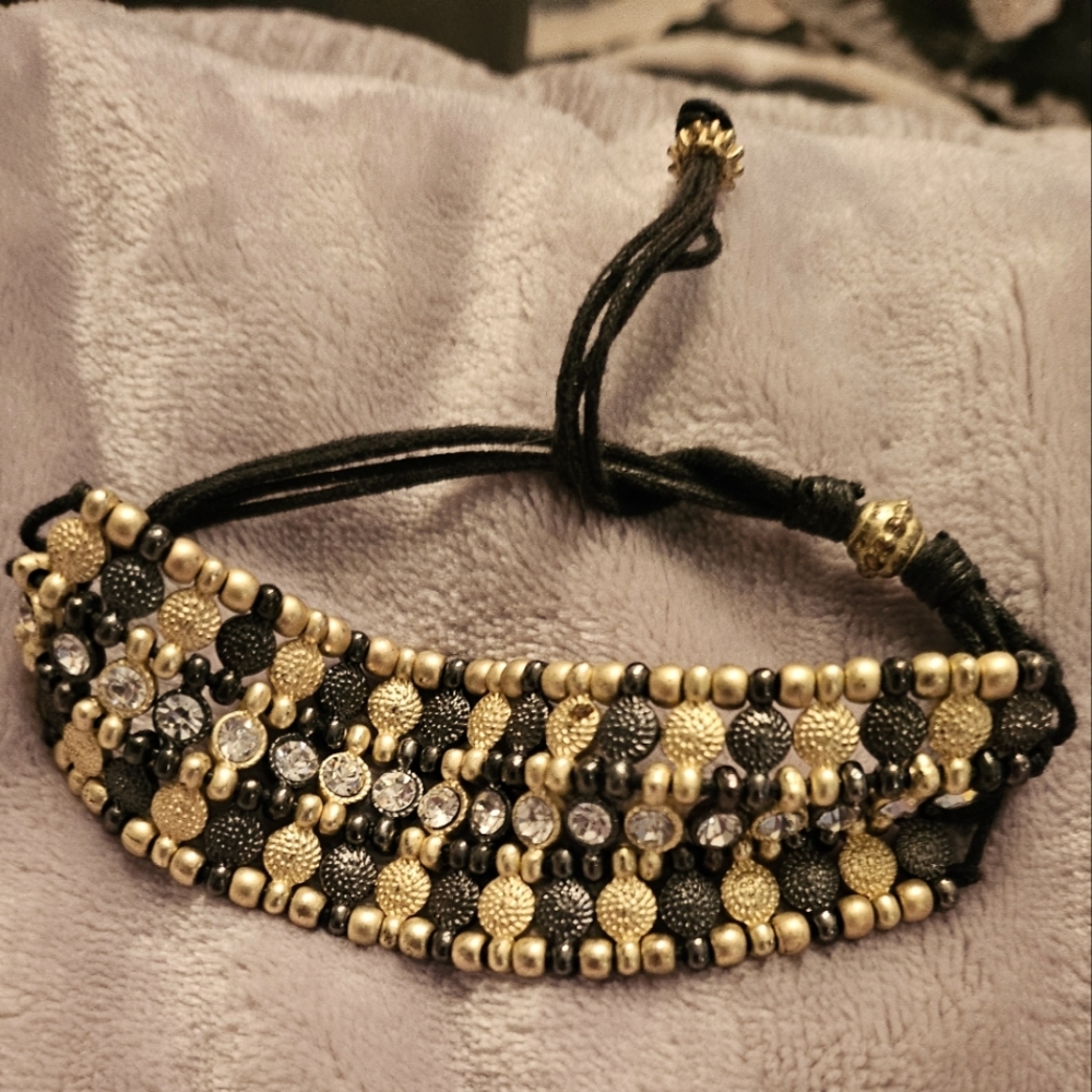 Metal bead and crystal bracelet